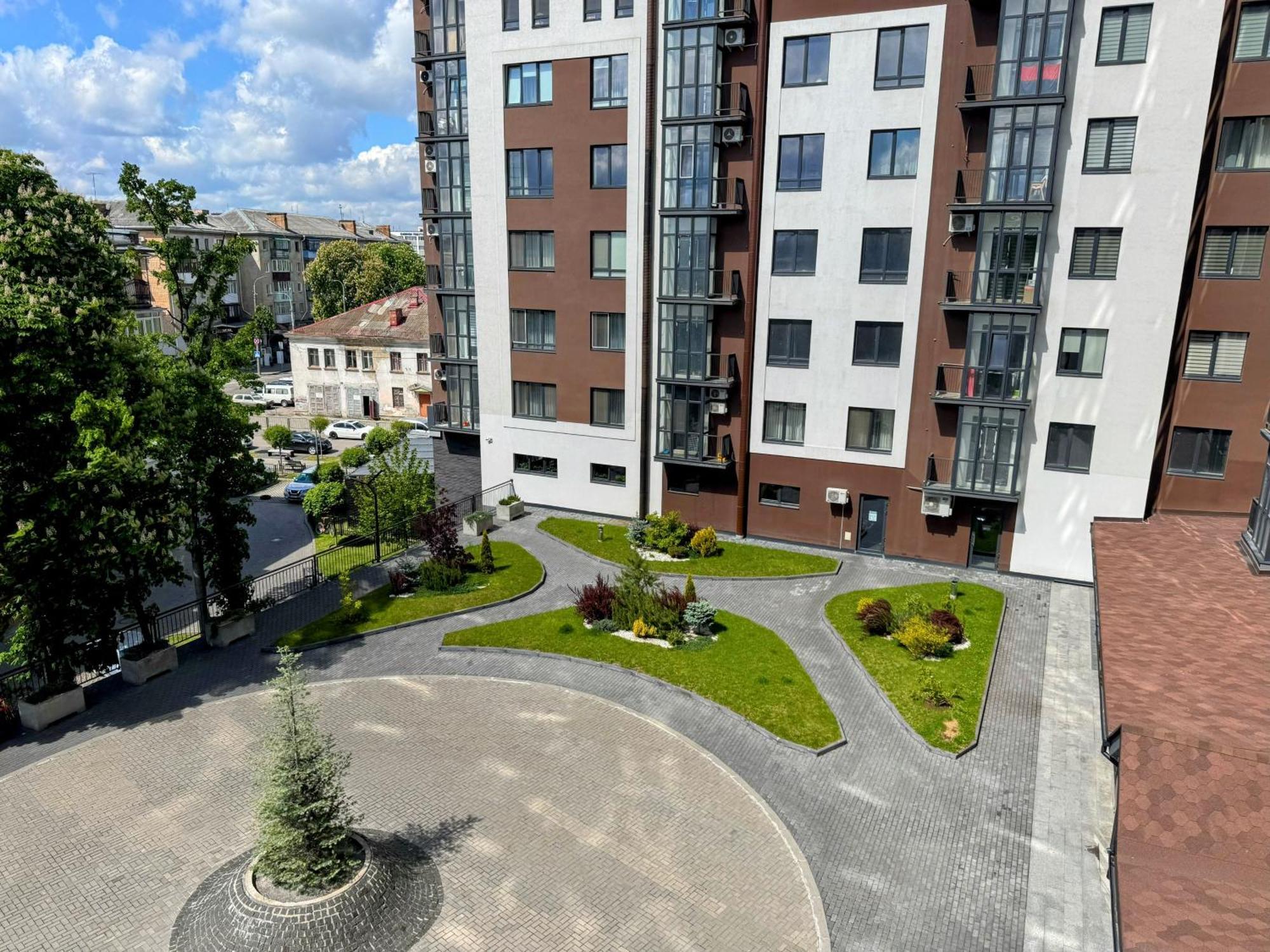 Lux Apartment & Центр,Жк Театральний Rivne Eksteriør bilde